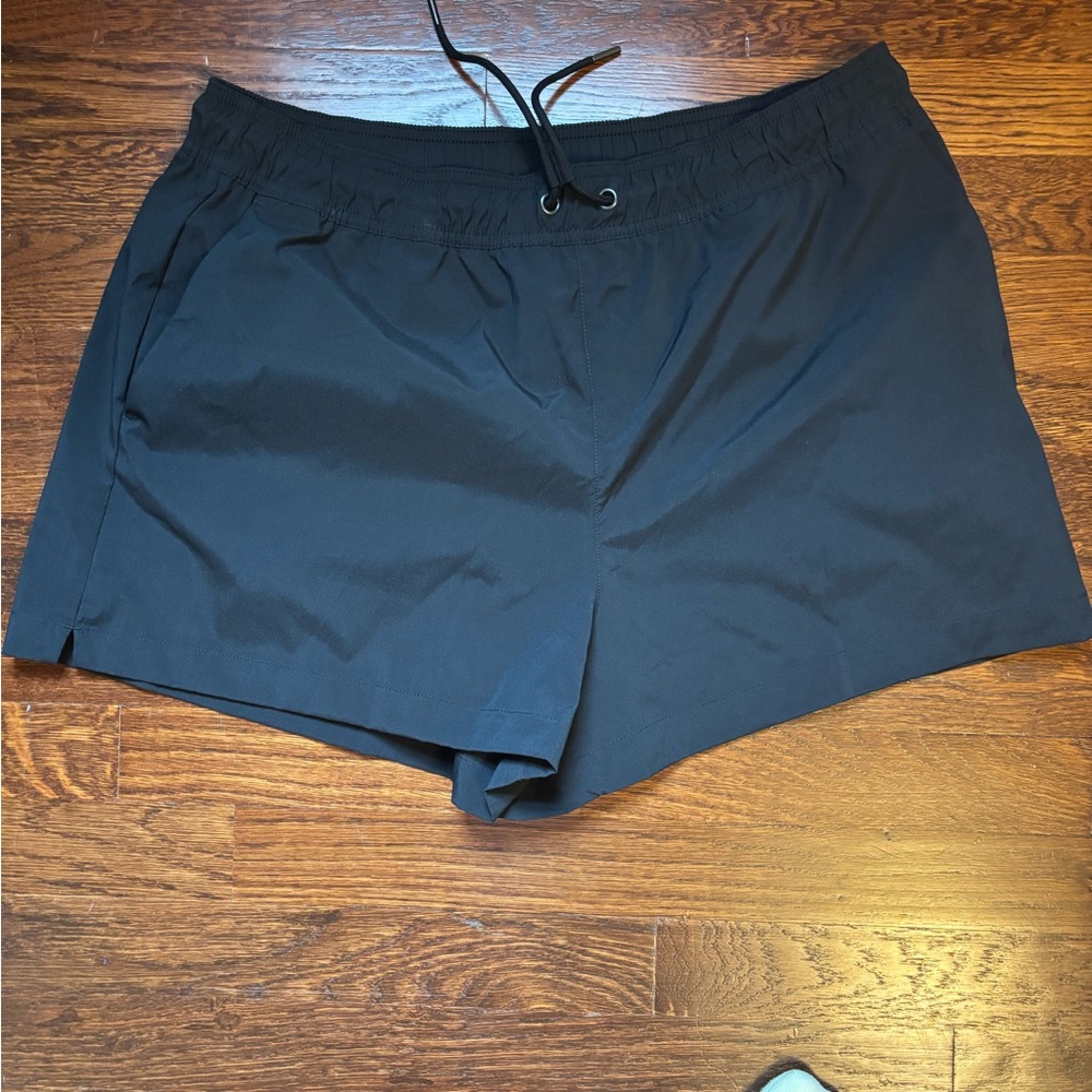 Athleta Midday Midrise Poplin Short